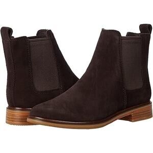 Clarks Clarkdale Arlo Chelsea Low Heel Ankle Boot Brown Suede Size 5.5M